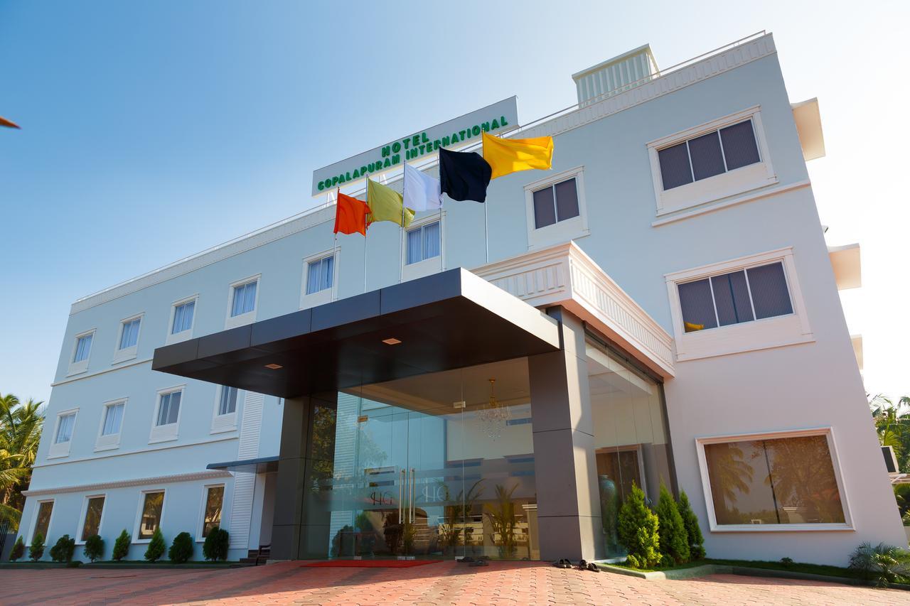 Hotel Gopalapuram International Pollachi Bagian luar foto