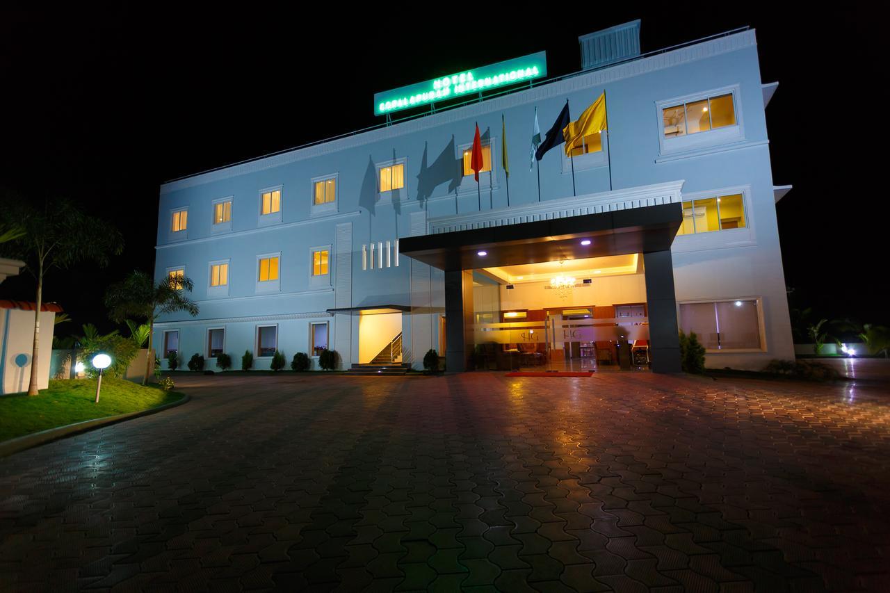 Hotel Gopalapuram International Pollachi Bagian luar foto